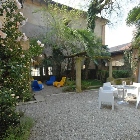 Sleeps 8 Pool Wifi Villa Orta San Giulio
